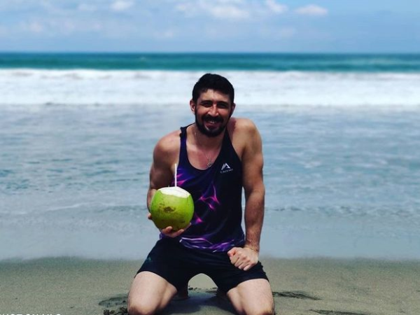 Səkkiz ay Azərbaycandan ayrı düşmüş məşqçi: “Səfirlikdən bizə yardım edilməyib”